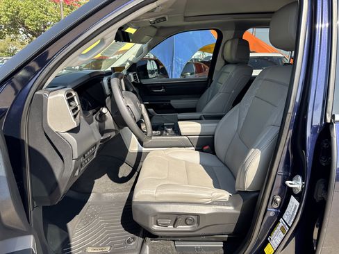 Used 2023 Toyota Tundra Limited image 17