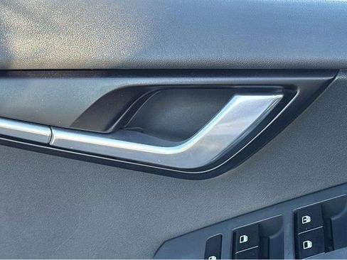 Used 2024 Kia Niro EX image 34