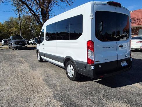 Used 2018 Ford Transit 350 XLT image 4