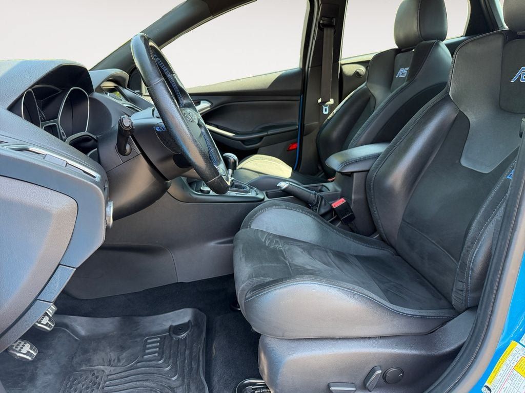 Used 2017 Ford Focus RS AWD/4WD image 6