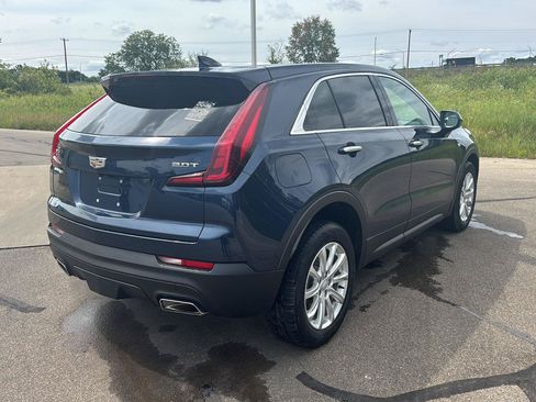 Used 2019 Cadillac XT4 Luxury w/ Trailering Package FWD image 5