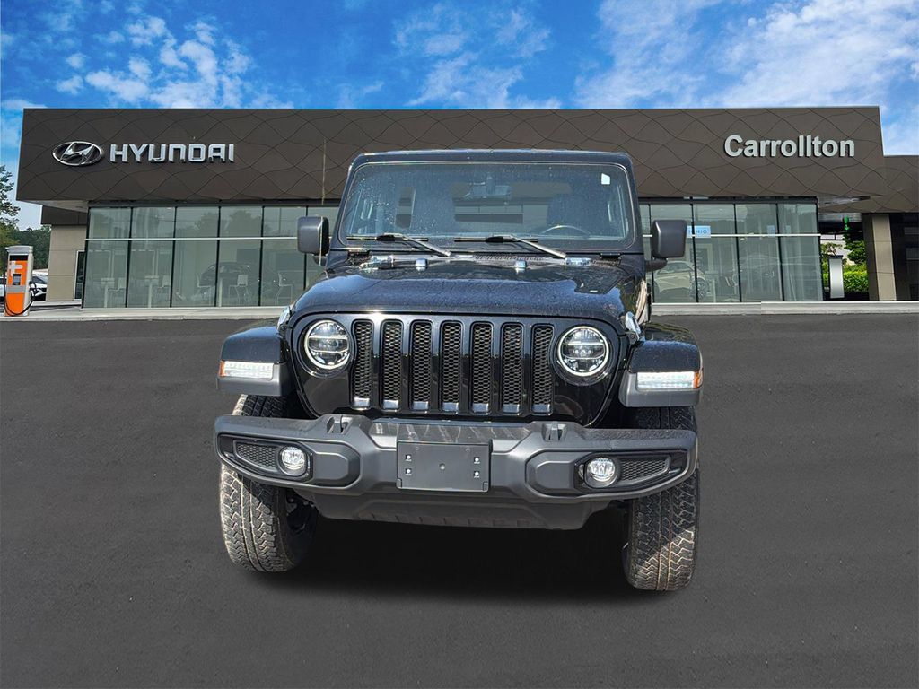 Used 2022 Jeep Wrangler Unlimited Sahara AWD/4WD image 2