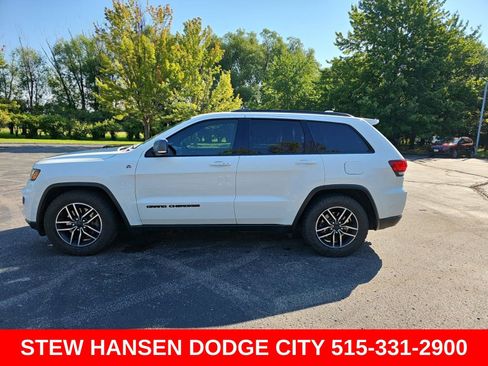 Used 2019 Jeep Grand Cherokee Trailhawk AWD/4WD image 1
