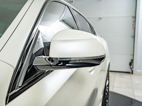 Used 2023 BMW X6 M50i AWD/4WD image 9