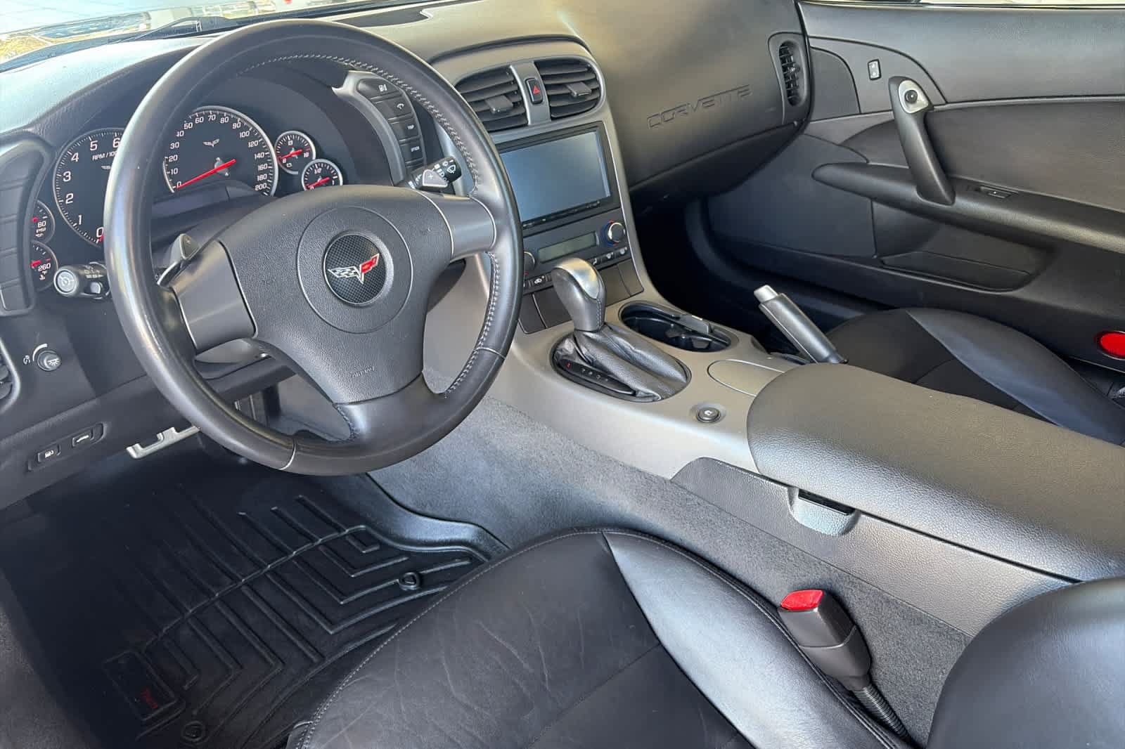 Used 2007 Chevrolet Corvette Coupe RWD image 10
