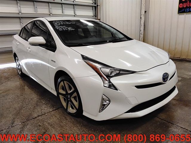 Used 2016 Toyota Prius Four Touring FWD image 4