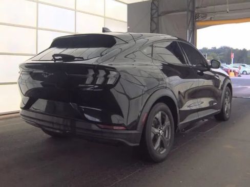 Used 2022 Ford Mustang Mach-E Select RWD image 3