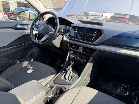Used 2024 Volkswagen Taos SE FWD image 23