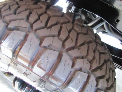 Used 2025 Ford F250 Lariat w/ Tremor Off-Road Package AWD/4WD image 30