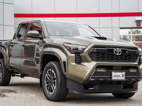 New 2025 Toyota Tacoma TRD Sport image 1