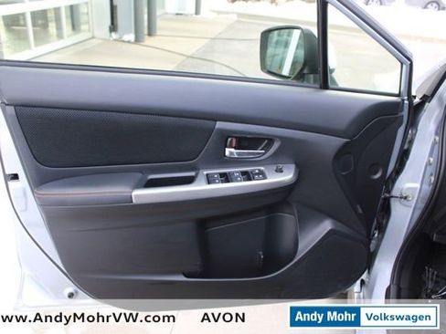 Used 2017 Subaru Crosstrek 2.0i Premium image 18