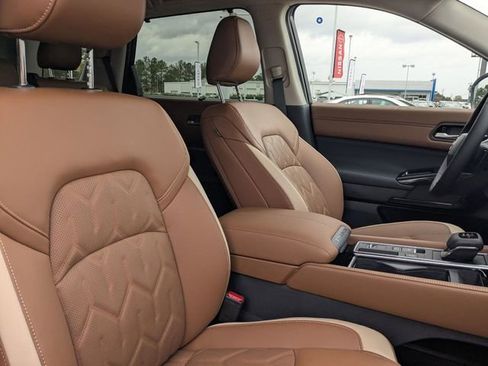 New 2026 Nissan Pathfinder Platinum w/ Cargo Package image 37
