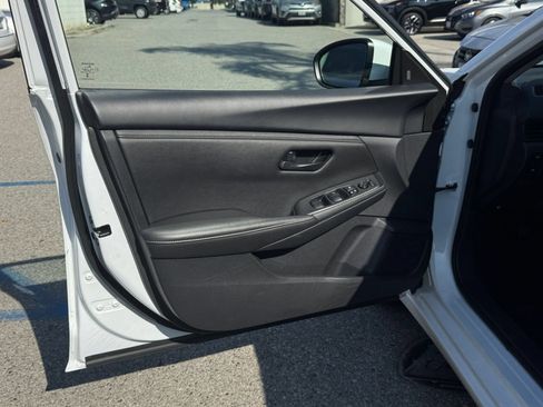 Used 2025 Nissan Sentra S FWD image 18