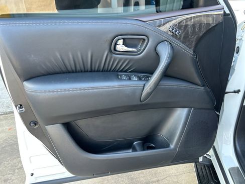 Used 2024 Nissan Armada Platinum w/ Captain's Chairs Package image 13