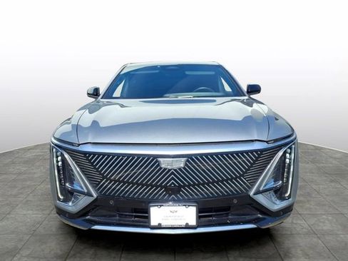 Certified 2024 Cadillac Lyriq Tech AWD/4WD image 8