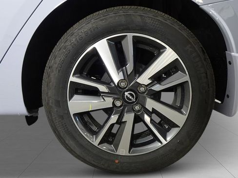 New 2025 Nissan Versa SV w/ Trunk Package image 9