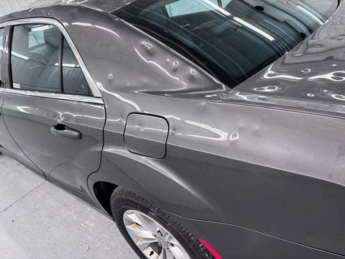 Used 2015 Chrysler 300 Limited RWD image 22