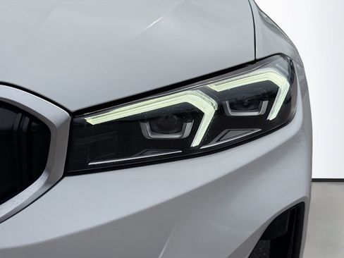 Certified 2025 BMW 330i Sedan image 10