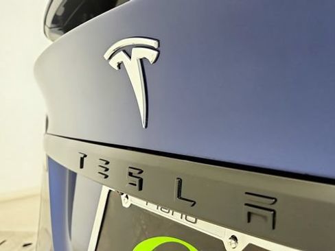 Used 2022 Tesla Model X Plaid AWD/4WD image 30