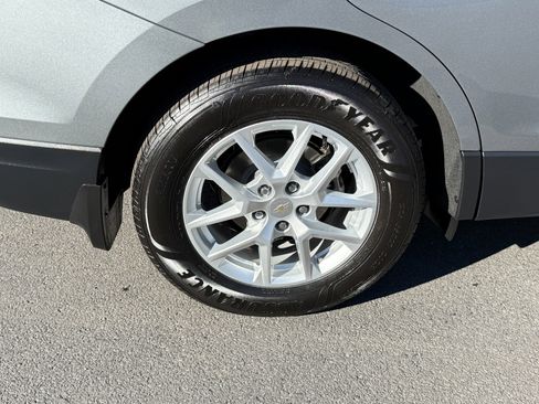 Used 2024 Chevrolet Equinox LT image 11