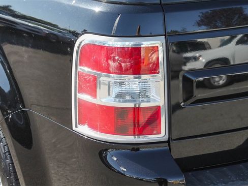 Used 2019 Ford Flex SE image 11