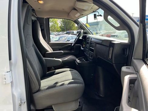 Used 2025 GMC Savana 2500 w/ Driver Convenience Package RWD image 20