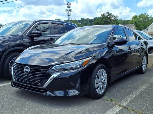 Used 2024 Nissan Sentra S FWD image 3