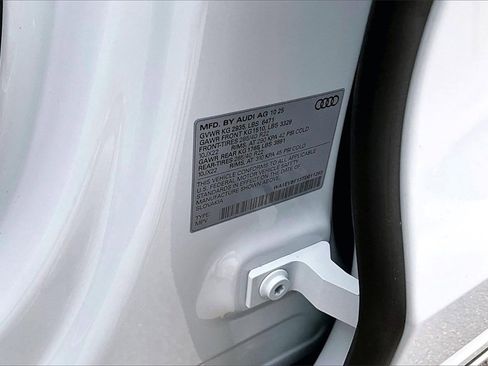 New 2026 Audi Q8 Premium Plus image 30