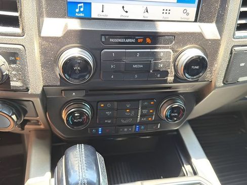 Used 2018 Ford F150 Raptor w/ Equipment Group 802A Luxury AWD/4WD image 27