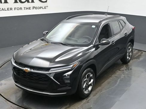 New 2026 Chevrolet Trax LT w/ Driver Confidence Package image 23