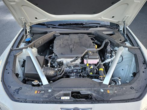 Certified 2026 Genesis G70 2.5T RWD image 24