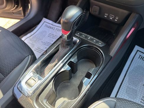 Used 2023 Chevrolet TrailBlazer RS AWD/4WD image 19