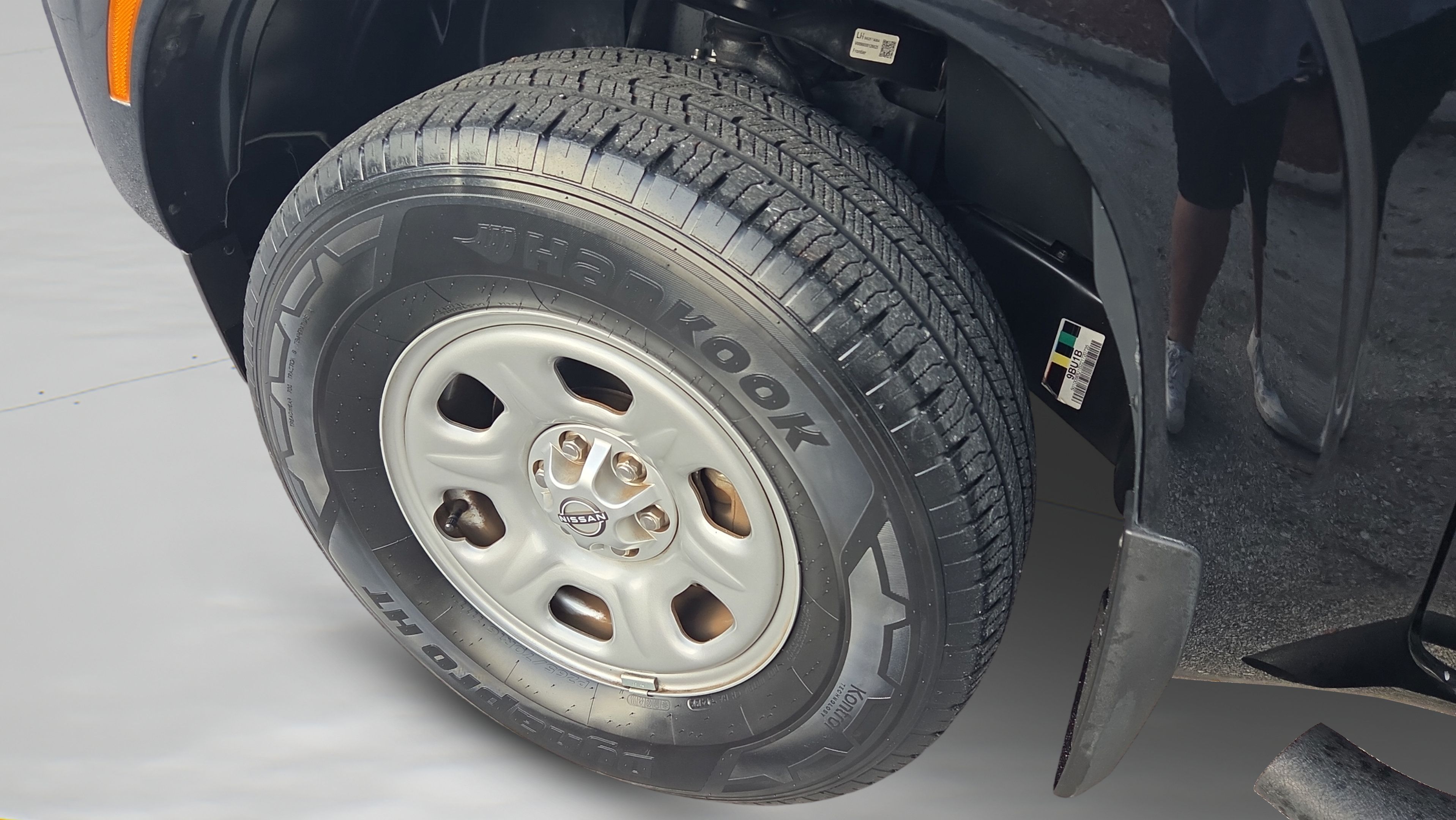 Used 2022 Nissan Frontier S w/ Technology Package AWD/4WD image 9