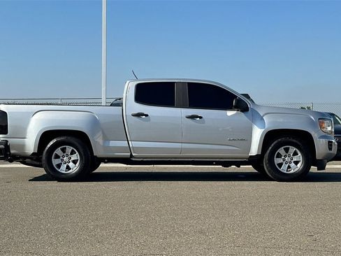 Used 2017 GMC Canyon 2WD Crew Cab w/ Convenience Package image 3