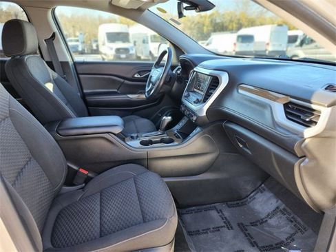 Used 2017 GMC Acadia SLE w/ Driver Alert Package I image 11