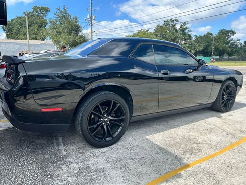 Used 2018 Dodge Challenger SXT w/ Blacktop Package image 4