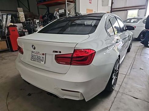 Used 2018 BMW M3 image 3