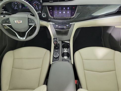 Certified 2023 Cadillac XT6 Premium Luxury w/ Technology Package image 16