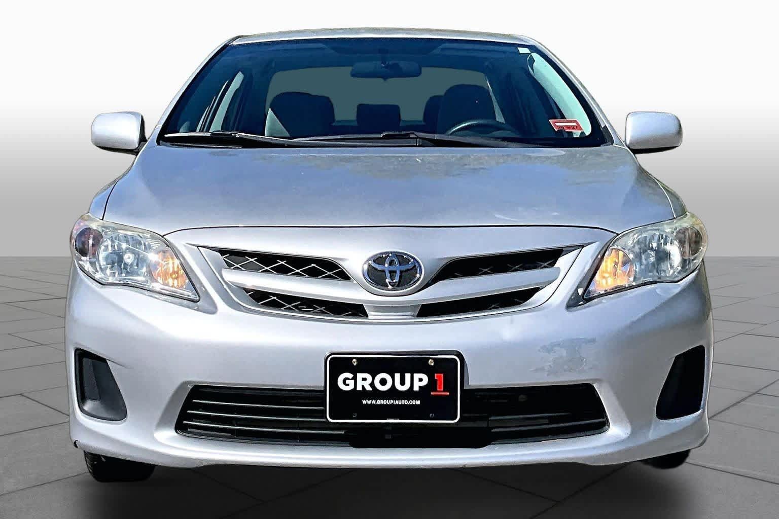 Used 2012 Toyota Corolla LE FWD image 4