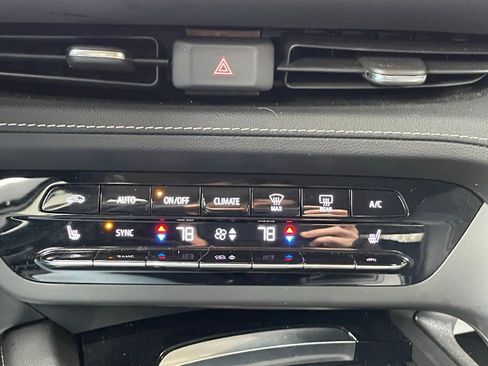 Certified 2023 Buick Envision Preferred w/ Sport Touring Package image 36