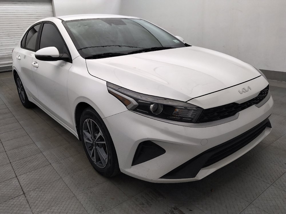 Used 2024 Kia Forte LXS w/ LXS Technology Package FWD image 13