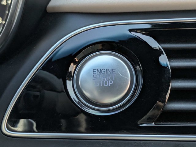 Used 2023 Genesis G70 2.0T w/ Sport Prestige Package RWD image 28