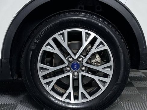 Used 2020 Ford Escape SEL image 12