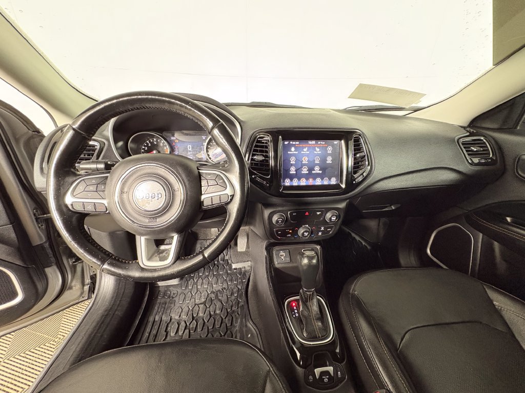 Used 2020 Jeep Compass Limited FWD image 7