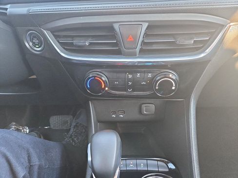 Used 2024 Buick Encore GX Sport Touring image 26