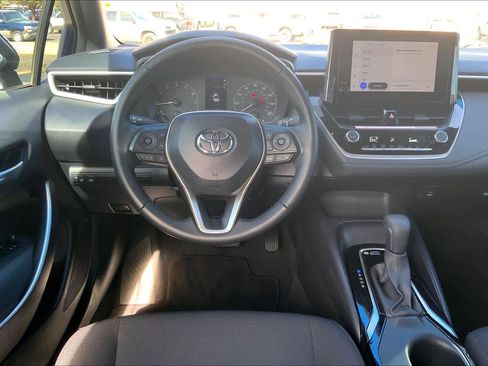 Used 2025 Toyota Corolla SE image 5