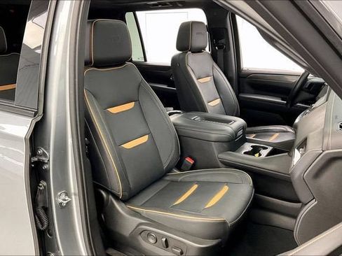 Certified 2023 GMC Yukon XL AT4 w/ AT4 Premium Package AWD/4WD image 7