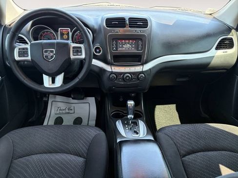 Used 2018 Dodge Journey SE w/ Popular Equipment Group AWD/4WD image 10