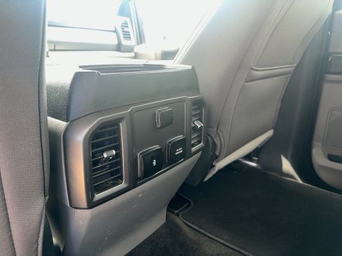 Used 2018 Ford F250 XLT w/ XLT Premium Package AWD/4WD image 14