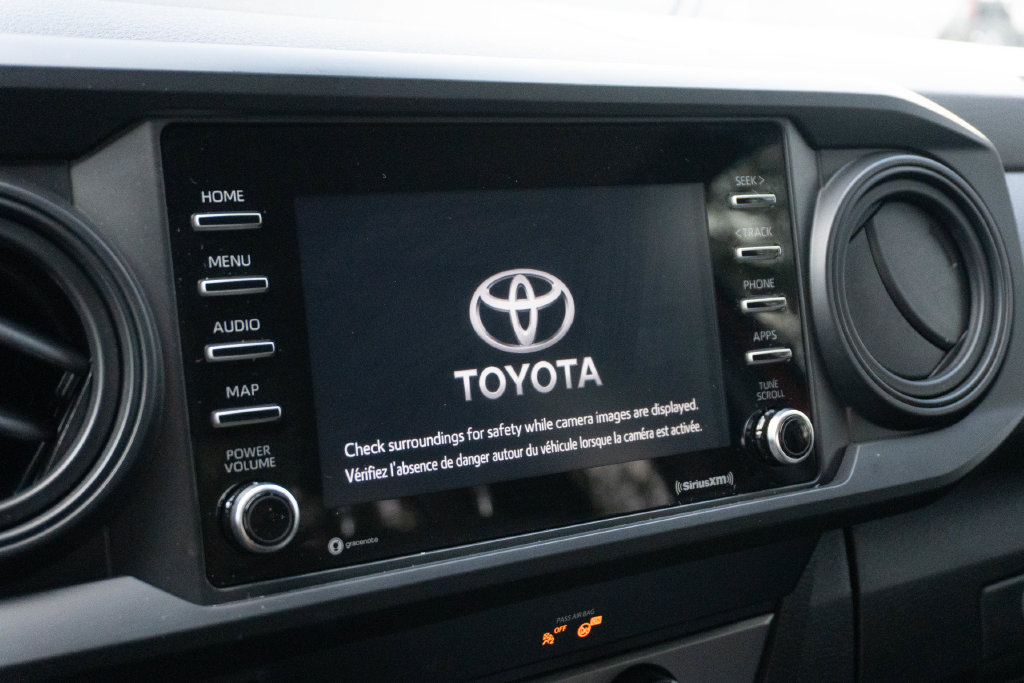 Used 2023 Toyota Tacoma SR AWD/4WD image 21